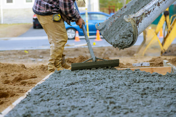 Best Concrete Sidewalk Installation in Santa Rosa, TX
